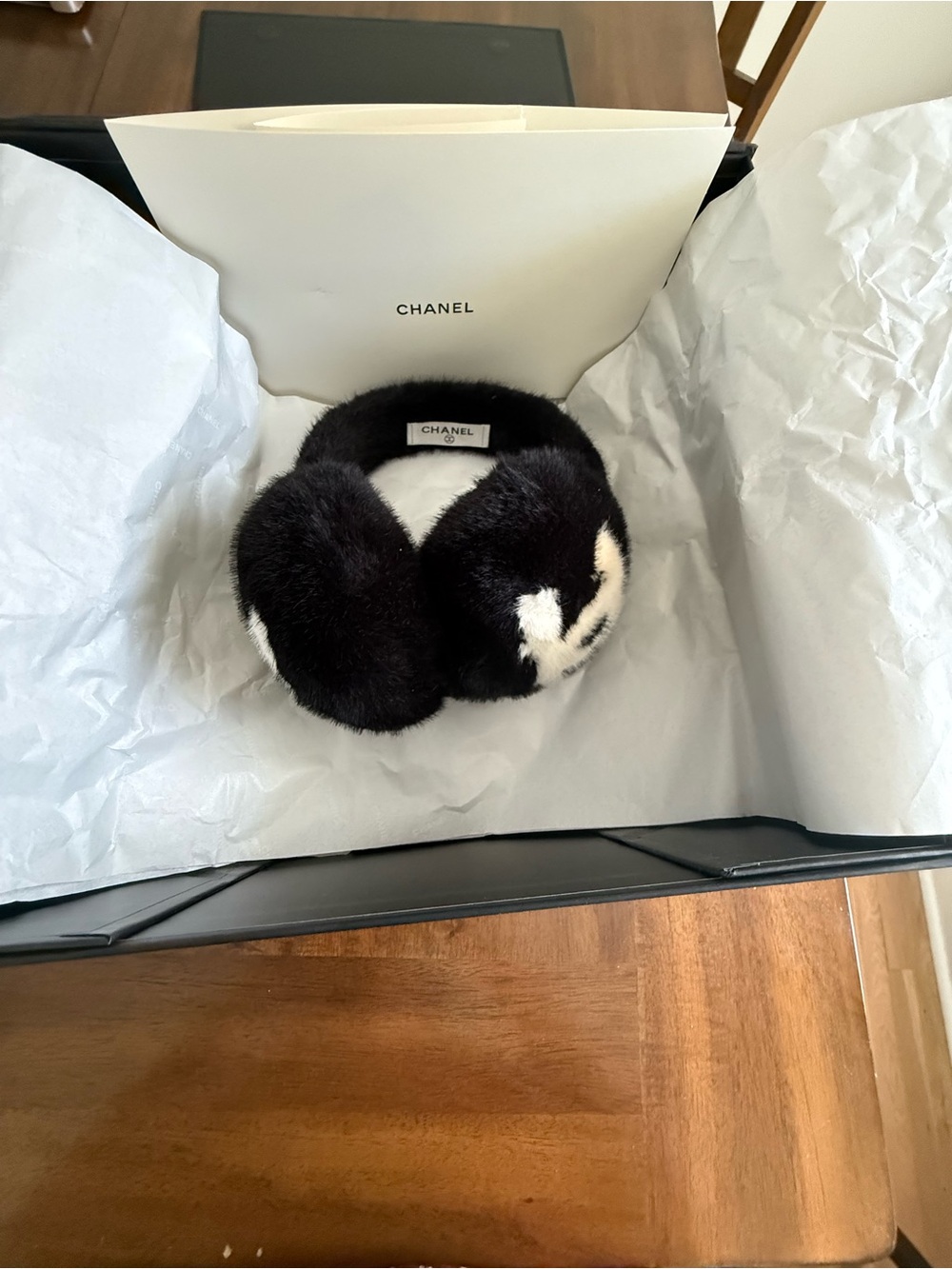 CHANEL Black and White Fur Logo Earmuffs - Picture 3 of 14